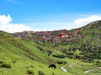 Hiking around Ganden Monastery  » Click to zoom ->