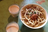 Tibetan butter tea and noddles  » Click to zoom ->