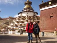 At Gyantse-TCT clients Original Photo in Tibet Photo in Tibet  &raquo; Click to zoom ->