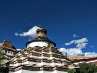   &raquo; Click to zoom ->