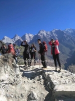   &raquo; Click to zoom ->