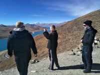   &raquo; Click to zoom ->