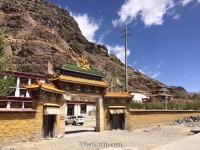   &raquo; Click to zoom ->