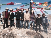   &raquo; Click to zoom ->