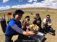   &raquo; Click to zoom ->