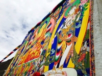   &raquo; Click to zoom ->