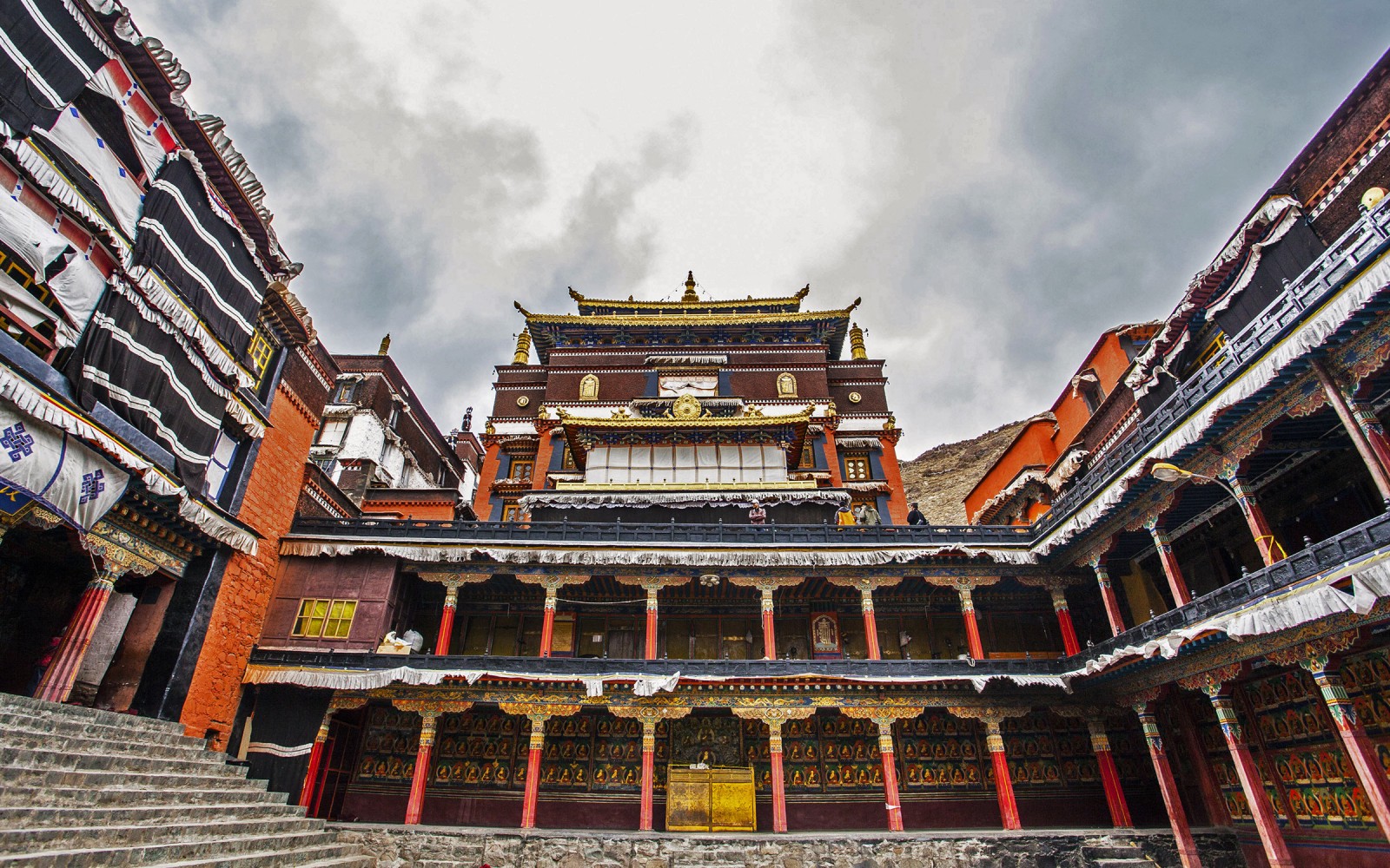 Tashilhunpo Monastery