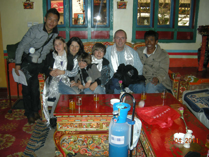 Margit-family-photo-(with-Tibetan tour guide and Tibetan driver)